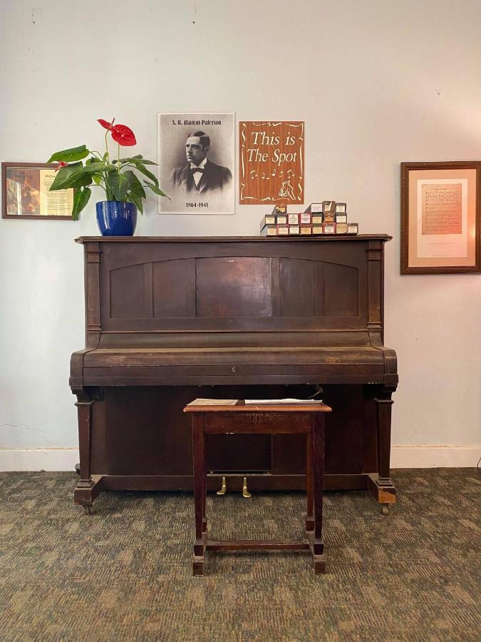 North Gregory Hotel Winton Buitenkant foto