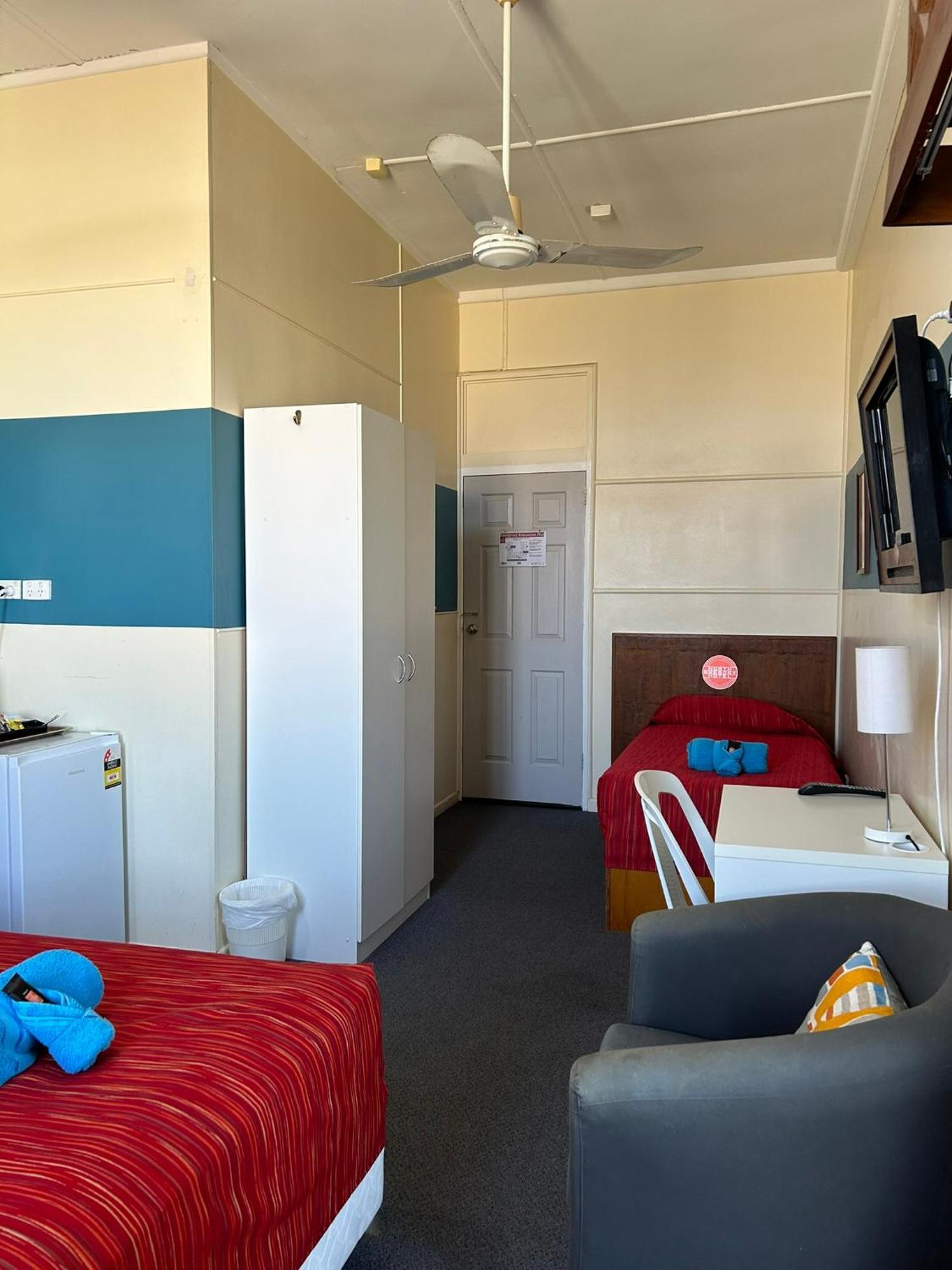 North Gregory Hotel Winton Buitenkant foto